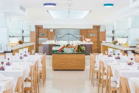 Španielsko Mallorca Vista Park 4 dňový pobyt Raňajky Letecky Letisko: Viedeň April 2026 (26/04/26-29/04/26)