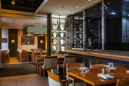 Spojené arabské emiráty Dubaj Amwaj Rotana Jumeirah Beach 14 dňový pobyt Raňajky Letecky Letisko: Praha June 2025 (20/06/25- 3/07/25)