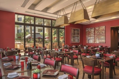 Spojené arabské emiráty Dubaj Amwaj Rotana Jumeirah Beach 14 dňový pobyt Raňajky Letecky Letisko: Praha June 2025 (20/06/25- 3/07/25)