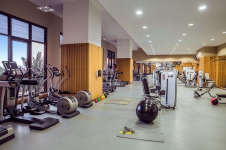 Spojené arabské emiráty Dubaj Amwaj Rotana Jumeirah Beach 14 dňový pobyt Raňajky Letecky Letisko: Praha June 2025 (20/06/25- 3/07/25)