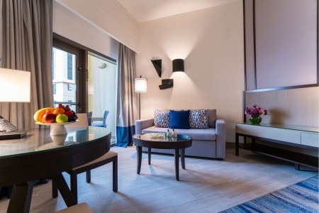 Spojené arabské emiráty Dubaj Amwaj Rotana Jumeirah Beach 14 dňový pobyt Raňajky Letecky Letisko: Praha June 2025 (20/06/25- 3/07/25)