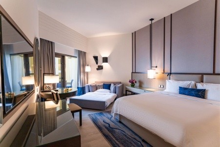 Spojené arabské emiráty Dubaj Amwaj Rotana Jumeirah Beach 14 dňový pobyt Raňajky Letecky Letisko: Praha June 2025 (20/06/25- 3/07/25)