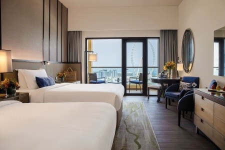 Spojené arabské emiráty Dubaj Amwaj Rotana Jumeirah Beach 14 dňový pobyt Raňajky Letecky Letisko: Praha June 2025 (20/06/25- 3/07/25)