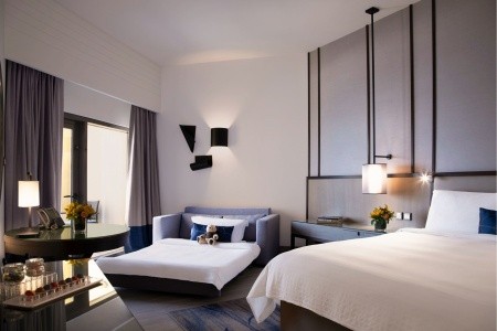 Spojené arabské emiráty Dubaj Amwaj Rotana Jumeirah Beach 14 dňový pobyt Raňajky Letecky Letisko: Praha June 2025 (20/06/25- 3/07/25)