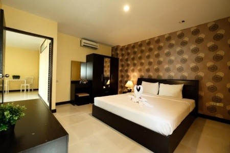 Thajsko Pattaya Jomtien Plaza Residence 14 dňový pobyt Raňajky Letecky Letisko: Praha November 2026 (23/11/26- 6/12/26)
