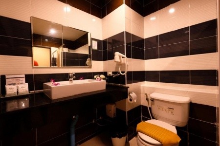 Thajsko Pattaya Jomtien Plaza Residence 14 dňový pobyt Raňajky Letecky Letisko: Praha November 2026 (23/11/26- 6/12/26)