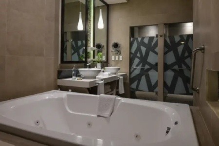 El Dorado Seaside Suites - 19