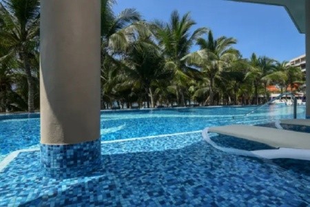 El Dorado Seaside Suites - 20