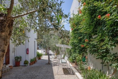 Studia Eleftheria - 9