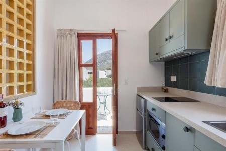 Studia Eleftheria - 19