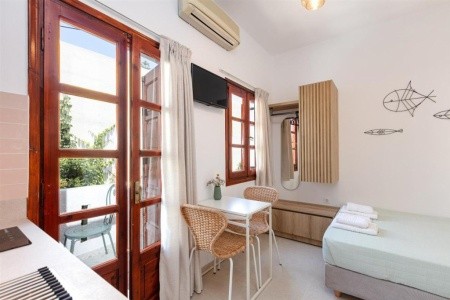 Studia Eleftheria - 20