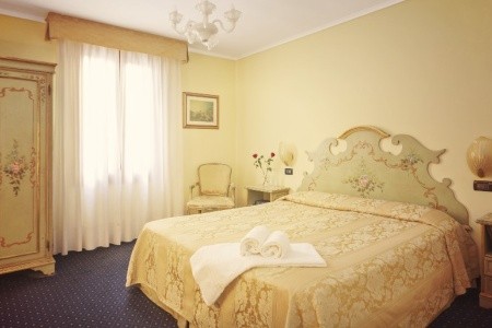 Taliansko Benátky Malibran 8 dňový pobyt Raňajky Letecky Letisko: Viedeň January 2026 (23/01/26-30/01/26)