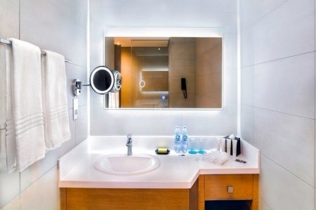 Spojené arabské emiráty Abu Dhabi Le Meridien Abú Dhábí 8 dňový pobyt Raňajky Letecky Letisko: Praha April 2026 (23/04/26-30/04/26)