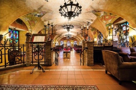 Pytloun Old Armoury Hotel Prague