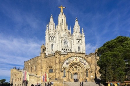 BARCELONA A MONTSERRAT S POBYTEM U MOŘE let - 8