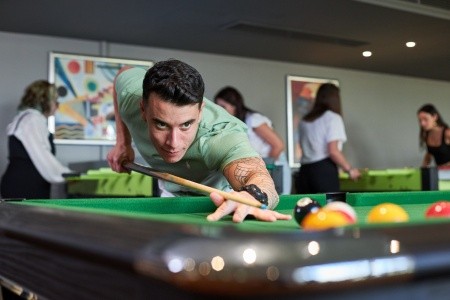 Intercontinental - 69