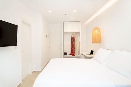 Golden Bee Lifestyle - 19