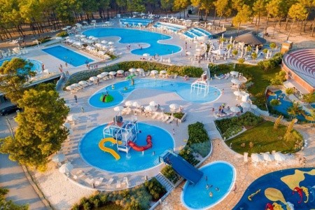 Zaton Holiday Resort 4 Star Apartments