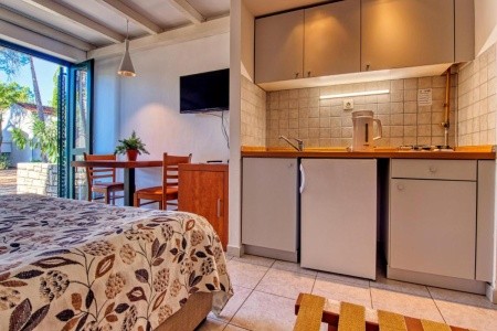 Zaton Holiday Resort 4 Star Apartments