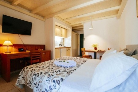Zaton Holiday Resort 4 Star Apartments