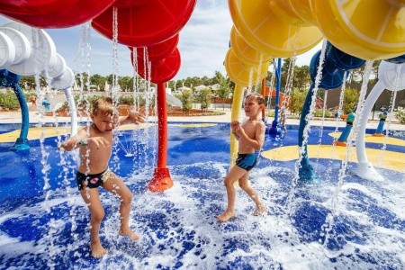 Zaton Holiday Resort 4 Star Apartments