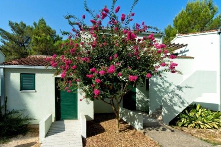 Zaton Holiday Resort 4 Star Apartments