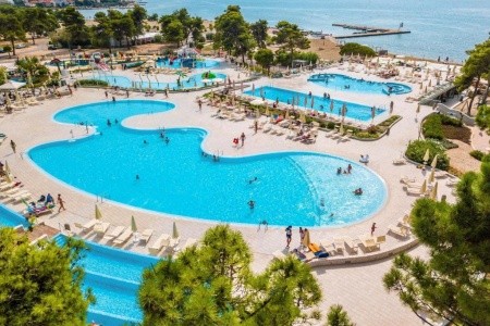 Zaton Holiday Resort 4 Star Apartments