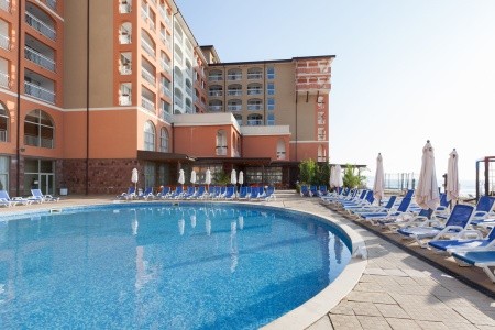 Bulharsko Obzor Sol Luna Bay Resort & Aquapark 8 dňový pobyt All Inclusive Letecky Letisko: Bratislava August 2026 (18/08/26-25/08/26)