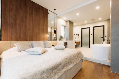 Chorvátsko Split Fanat 14 dňový pobyt Raňajky Letecky Letisko: Praha October 2025 (25/10/25- 7/11/25)