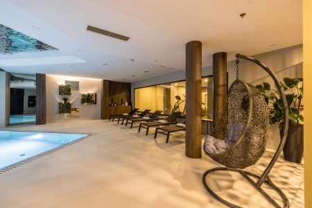 Chorvátsko Split Fanat 14 dňový pobyt Raňajky Letecky Letisko: Praha October 2025 (25/10/25- 7/11/25)