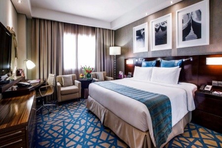 Crowne Plaza Dubai - Deira - 16