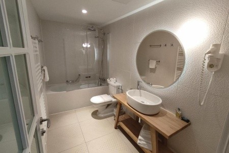 Chorvátsko Trogir Xii Century Heritage 11 dňový pobyt Raňajky Letecky Letisko: Praha October 2025 (19/10/25-29/10/25)