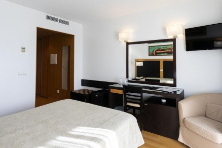 Portugalsko Azorské ostrovy Antillia 14 dňový pobyt Raňajky Letecky Letisko: Viedeň October 2025 (22/10/25- 4/11/25)