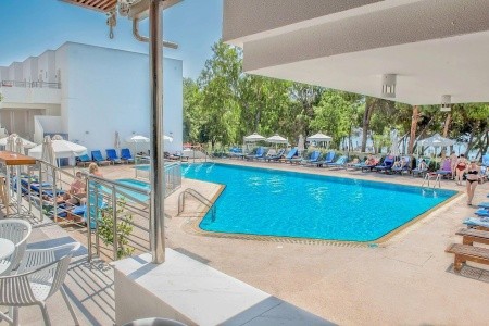 Kypr, Limassol, Park Beach, za <span>41.166</span> Kč