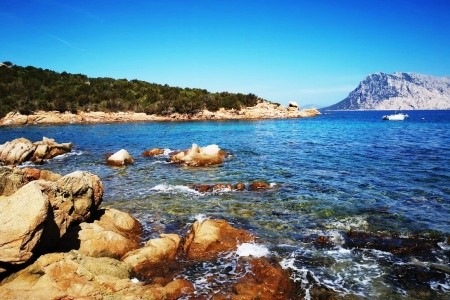 Smaragdová Sardinie - moře i památky - 8