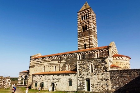 Smaragdová Sardinie - moře i památky - 11