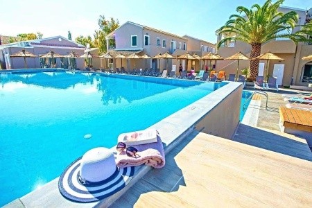 Amour Holiday Resort - 2