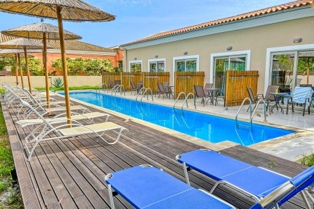 Amour Holiday Resort - 7