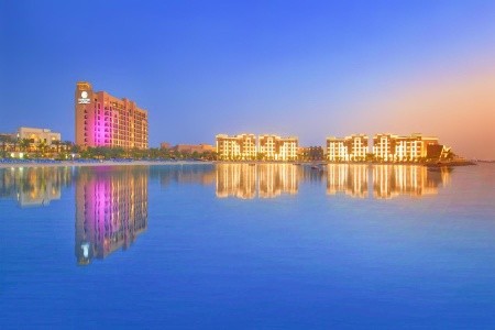Spojené arabské emiráty Ras Al Khaimah Doubletree By Hilton & Spa Marjan Island 9 dňový pobyt Ultra All inclusive Letecky Letisko: Bratislava February 2026 (15/02/26-23/02/26)