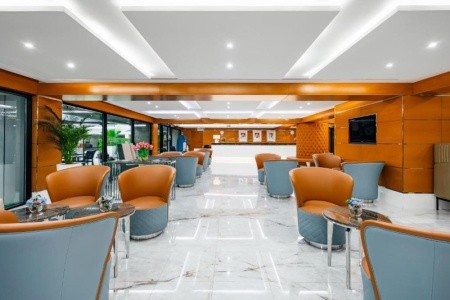 Spojené arabské emiráty Dubaj Golden Sands 5 dňový pobyt Raňajky Letecky Letisko: Praha March 2026 (21/03/26-25/03/26)