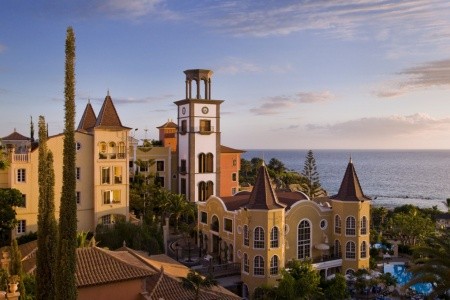 Kanárske ostrovy Tenerife Bahia Del Duque Casas Ducales 8 dňový pobyt Polpenzia Letecky Letisko: Viedeň September 2025 (14/09/25-21/09/25)