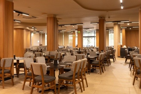 Bulharsko Slnečné Pobrežie Tiara Beach 15 dňový pobyt All Inclusive Letecky Letisko: Bratislava August 2026 (23/08/26- 6/09/26)