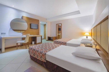 Turecko Alanya Justiniano Club Alanya 11 dňový pobyt All Inclusive Letecky Letisko: Bratislava June 2026 ( 9/06/26-19/06/26)