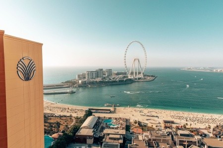Spojené arabské emiráty Dubaj Amwaj Rotana Jumeirah Beach 14 dňový pobyt Raňajky Letecky Letisko: Praha June 2025 (20/06/25- 3/07/25)