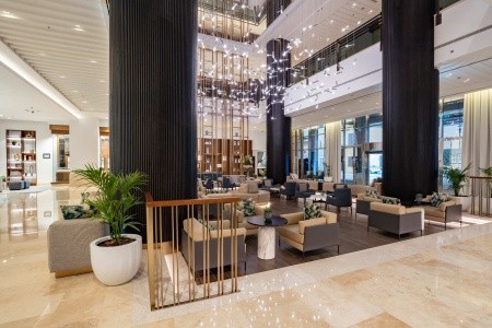 Spojené arabské emiráty Dubaj Amwaj Rotana Jumeirah Beach 14 dňový pobyt Raňajky Letecky Letisko: Praha June 2025 (20/06/25- 3/07/25)