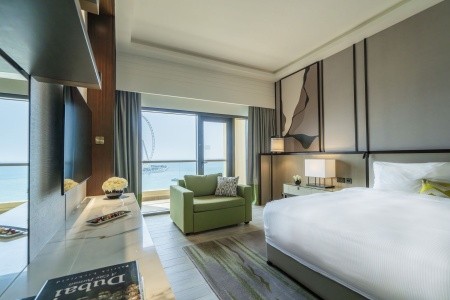 Spojené arabské emiráty Dubaj Amwaj Rotana Jumeirah Beach 14 dňový pobyt Raňajky Letecky Letisko: Praha June 2025 (20/06/25- 3/07/25)