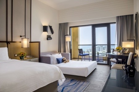 Spojené arabské emiráty Dubaj Amwaj Rotana Jumeirah Beach 14 dňový pobyt Raňajky Letecky Letisko: Praha June 2025 (20/06/25- 3/07/25)