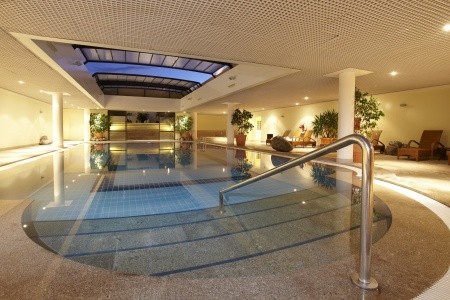 Madeira Funchal Porto Mare 4 dňový pobyt Plná penzia Letecky Letisko: Praha December 2025 (13/12/25-16/12/25)