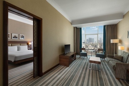 Spojené arabské emiráty Dubaj Hilton Garden Inn Dubai Al Mina 9 dňový pobyt Polpenzia Letecky Letisko: Praha February 2025 ( 1/02/25- 9/02/25)