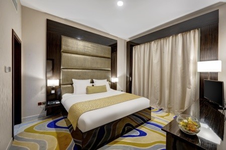 Spojené arabské emiráty Dubaj Gevora 5 dňový pobyt Polpenzia Letecky Letisko: Praha April 2026 ( 3/04/26- 7/04/26)